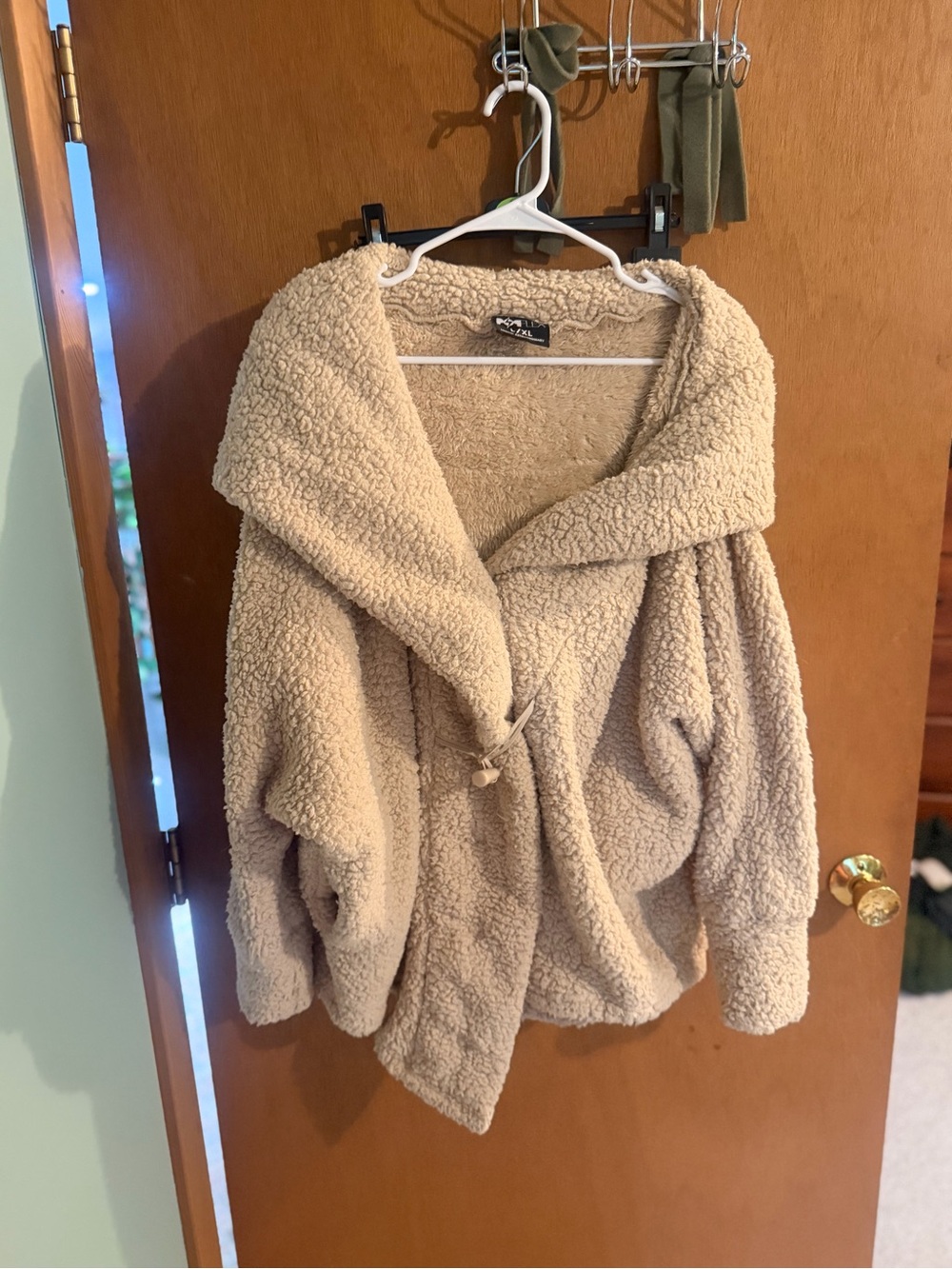 POPFLEX Teddy Sherpa Jacket in Beige